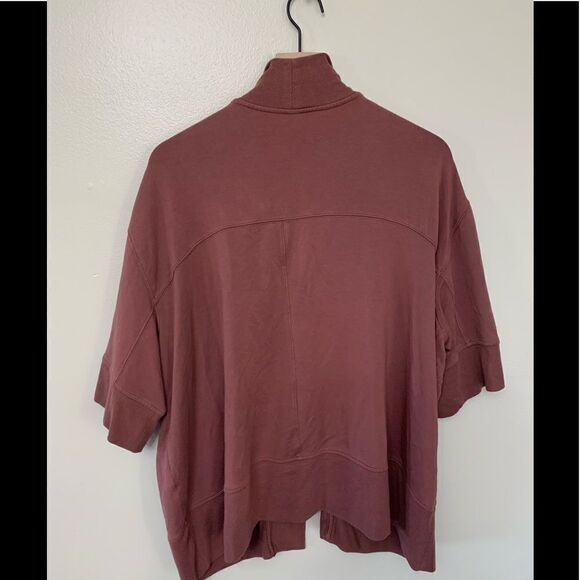 Athleta Lotus Wrap  - Picture 6 of 9